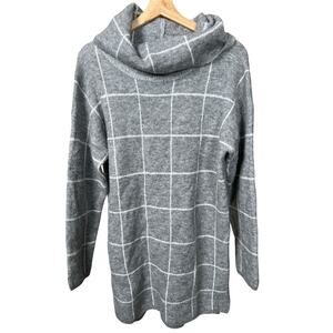 Lumiere Medium Acrylic High Low Gray and White Cowl Neck Sweater Women's